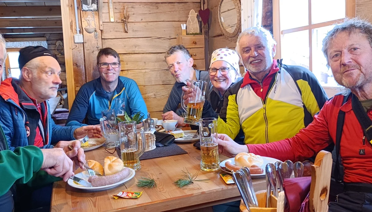 © DAV-Gangkofen / Einkehr in der Innerkofer-Alm