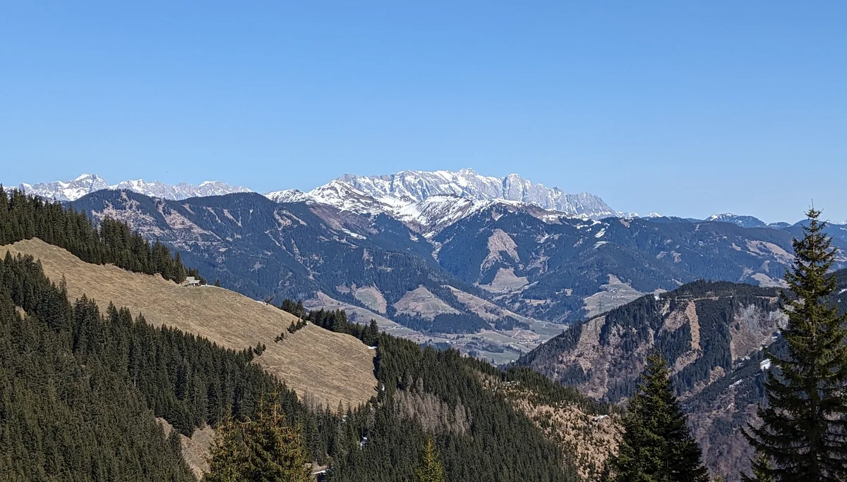 © DAV-Gangkofen - Aussicht Richtung Hochkönig mit wenig Schnee