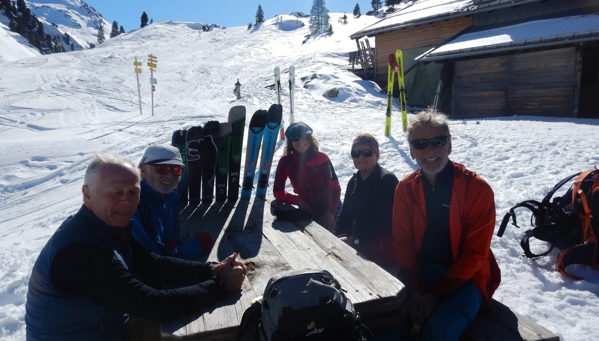 © DAV-Gangkofen (vor der Neuen Bamberger Hütte 1756m)