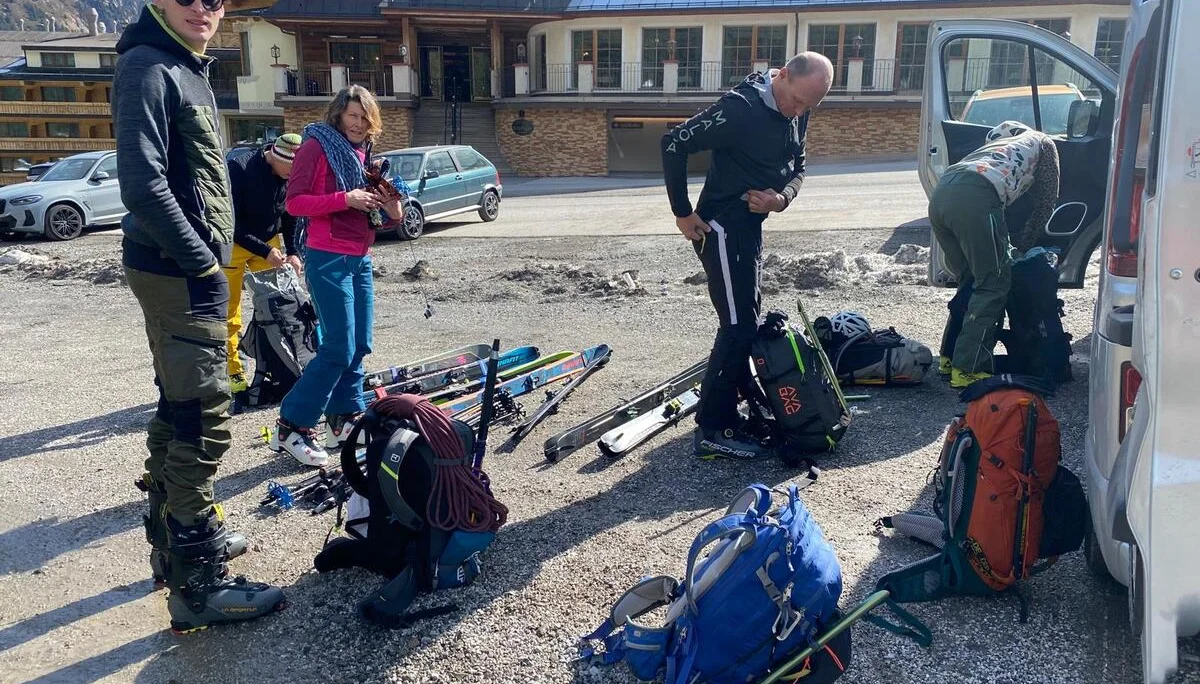 © (DAV-Gangkofen) - Start in Mutterberg / Parkplatz Stubaier-Gletscher