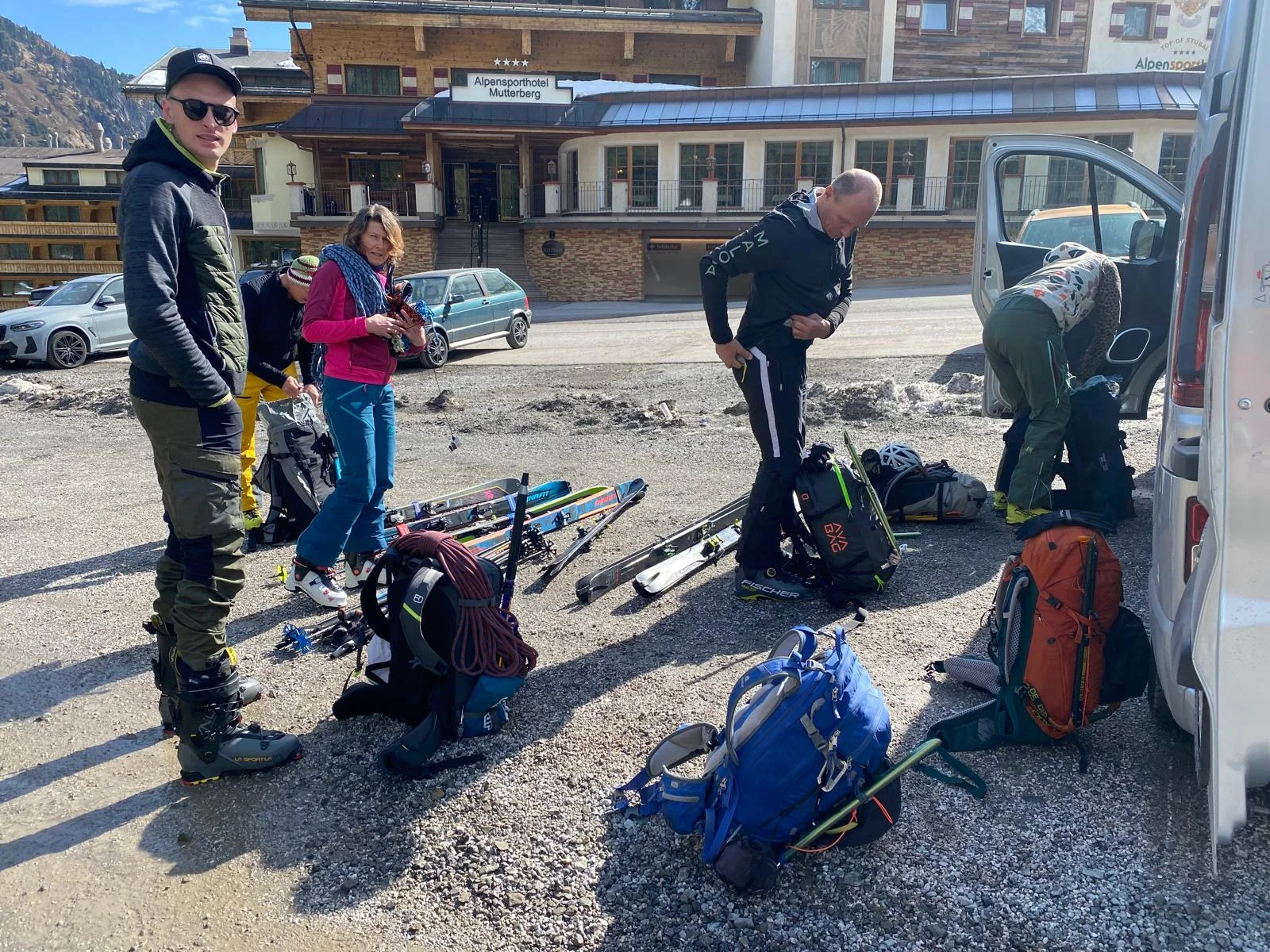© (DAV-Gangkofen) - Start in Mutterberg / Parkplatz Stubaier-Gletscher