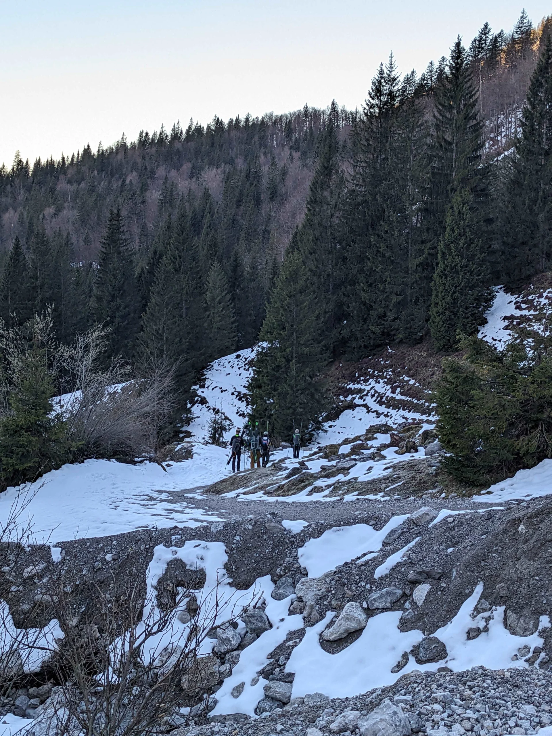 © (DAV Gangkofen) Ziel verworfen und Abstieg zum Parkplatz