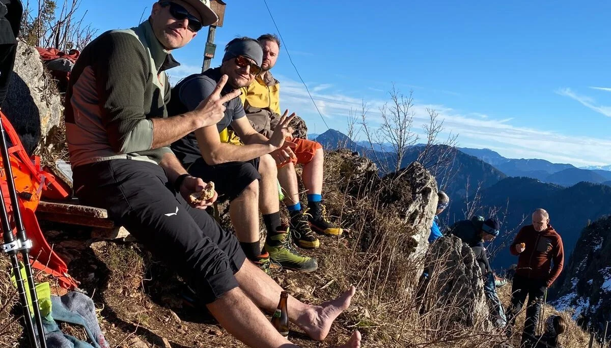 © (DAV Gangkofen) Kurze Hosen und T-Shirt