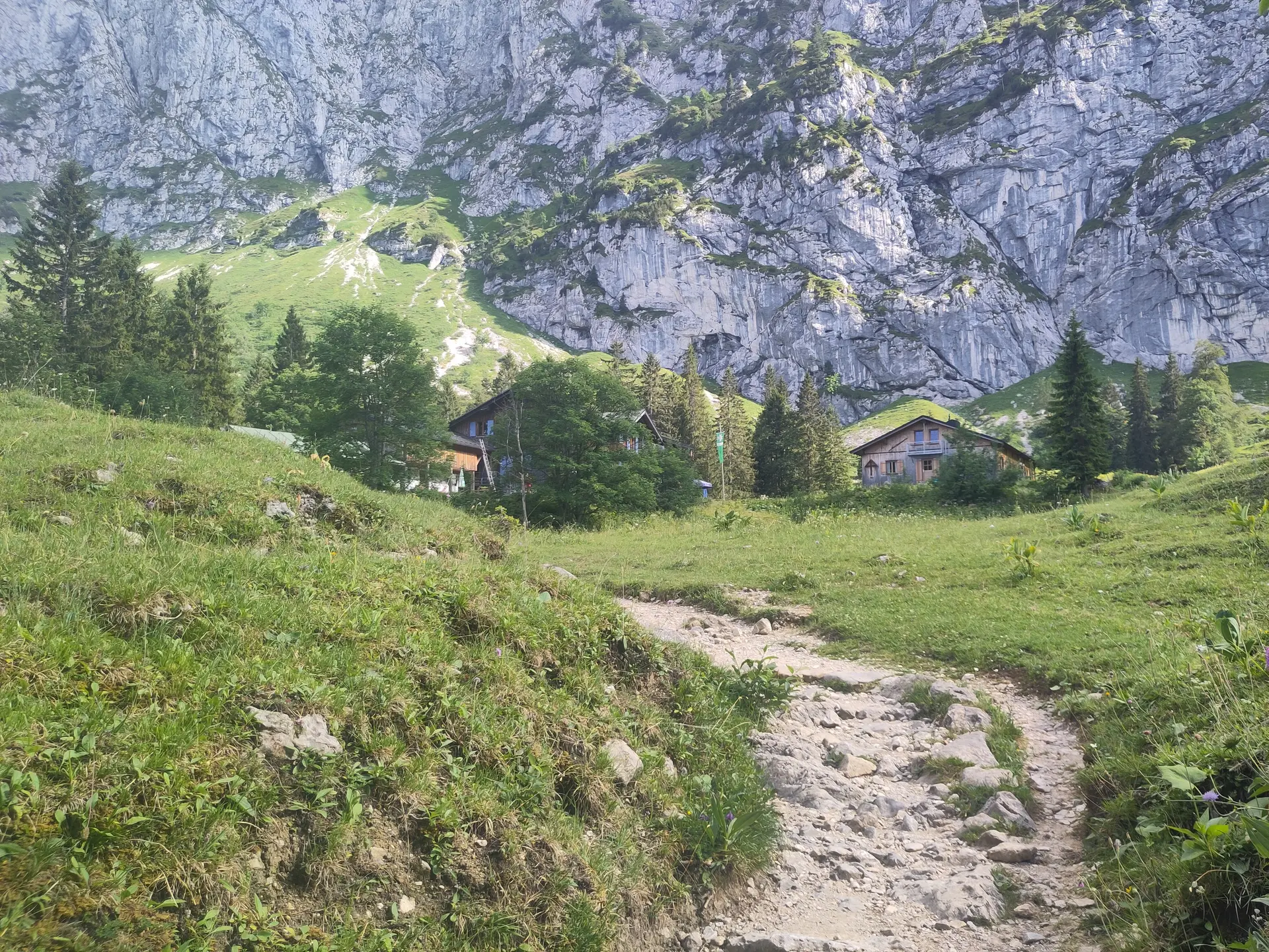 © (DAV-Gangkofen) - Hütte in Sicht