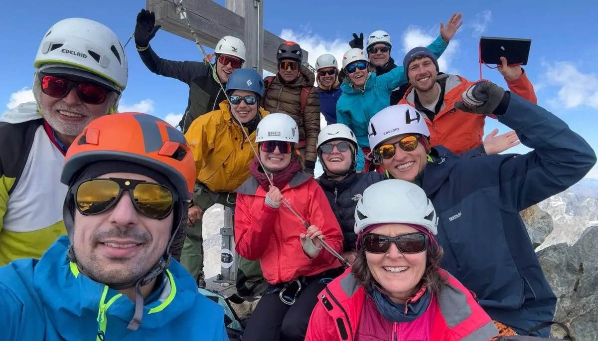 © (DAV-Gangkofen) Gipfel-Piz Buin 3312m