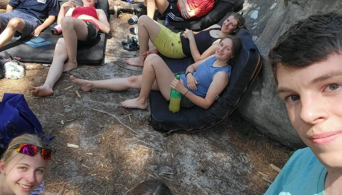 © (DAV Gangkofen) Jugend im Fountainbleau