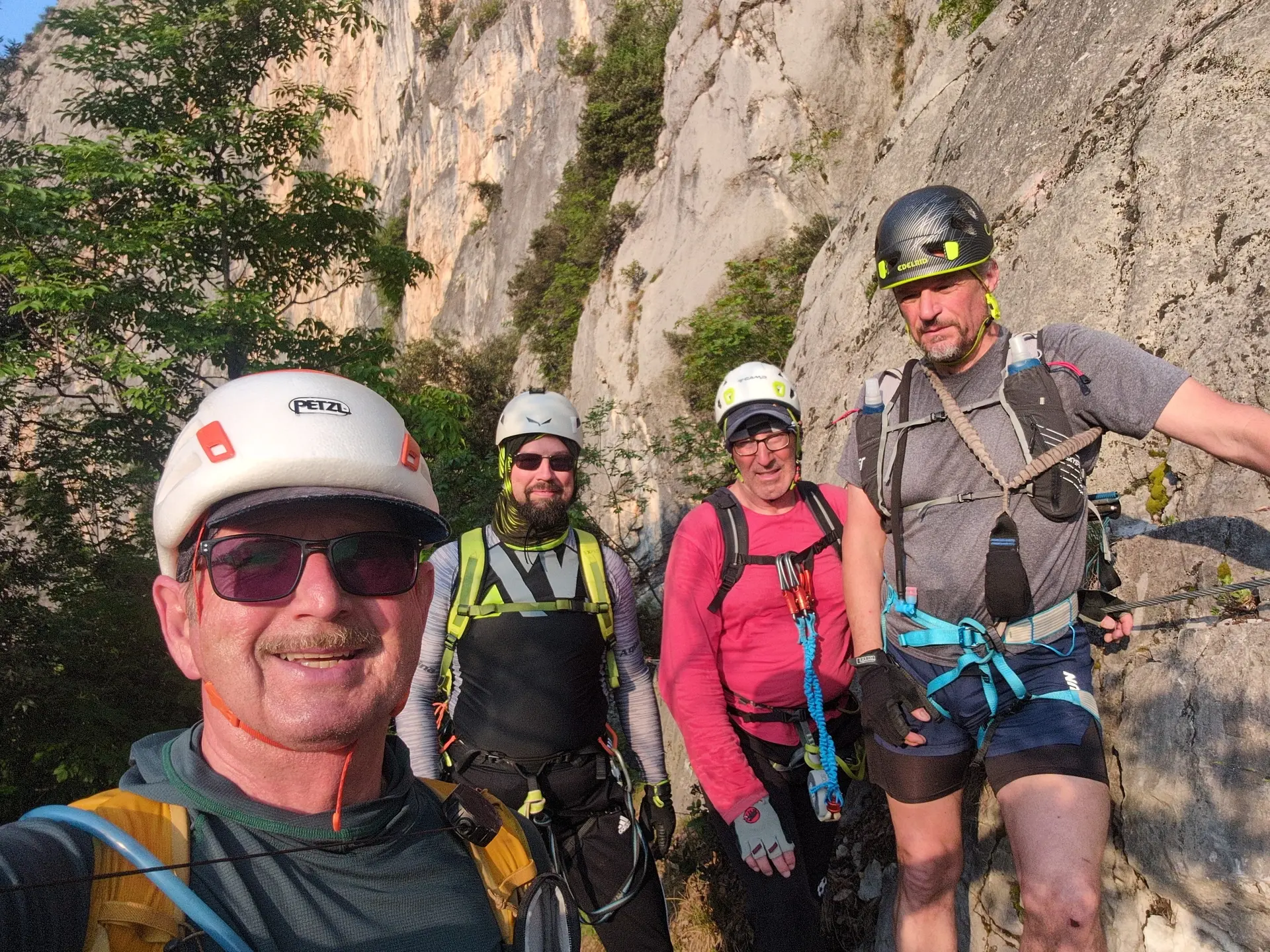 Klettersteige_4-Tage Gardase | © DAV Gangkofen/Martin Götz_Klettersteige_4-Tage Gardasee_KS Gardasee_2. Tag_KS Che Guevara_Aufstieg_Am Beginn des Klettersteigs