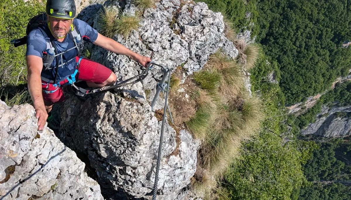 Klettersteige_4-Tage Gardase | © DAV Gangkofen/Martin Götz_Klettersteige_4-Tage Gardasee_KS Gardasee_3. Tag_KS Gerardo Sega_Aufstieg_Ausstieg_Sogenannter Übertritt