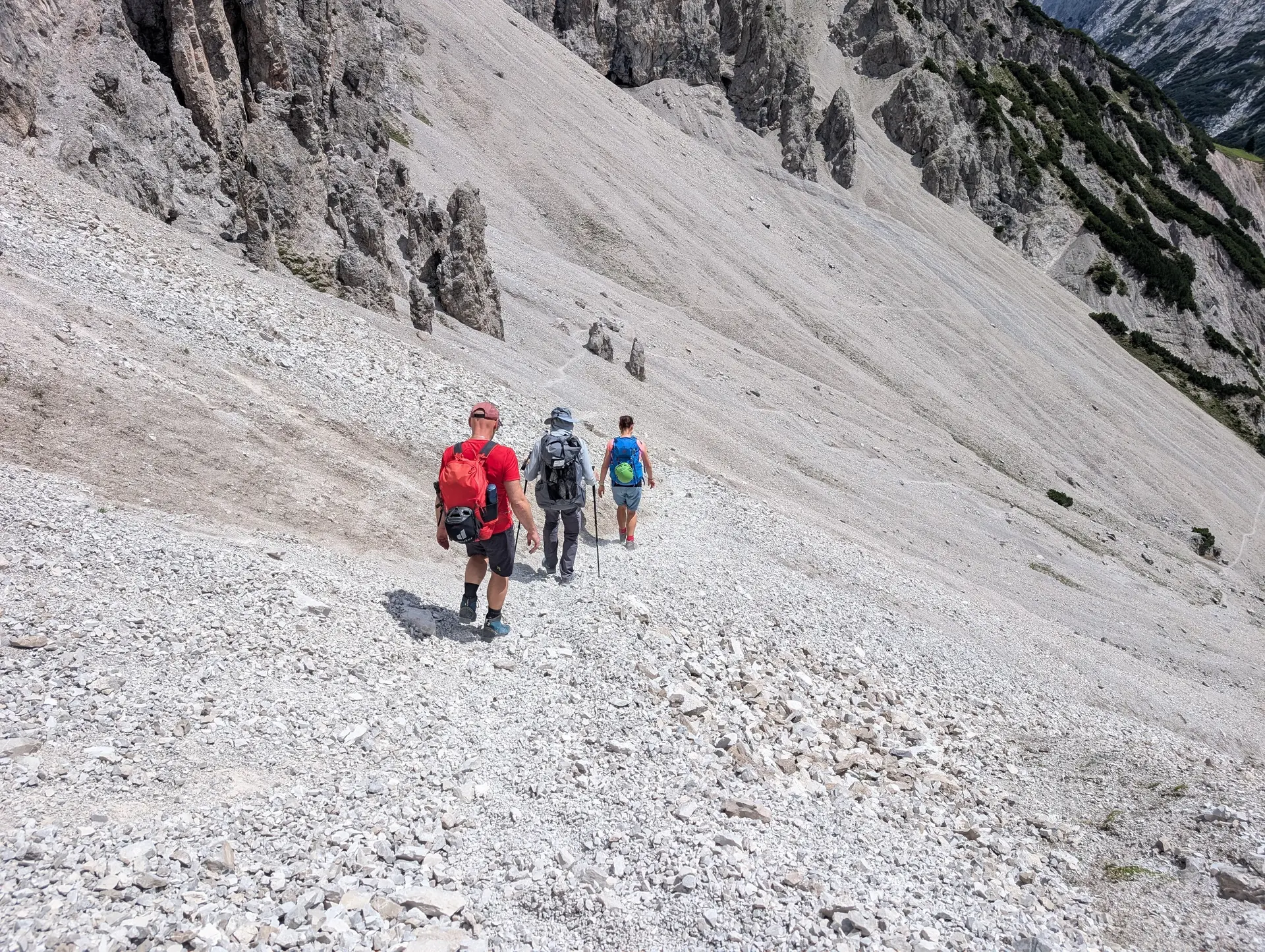 KS Karwendel | © DAV Gangkofen/Martin Götz_KS Karwendel_2.Tag_Freiung Höhenweg_Halbe Gruppe_Auf direktem Weg zum Solsteinhaus