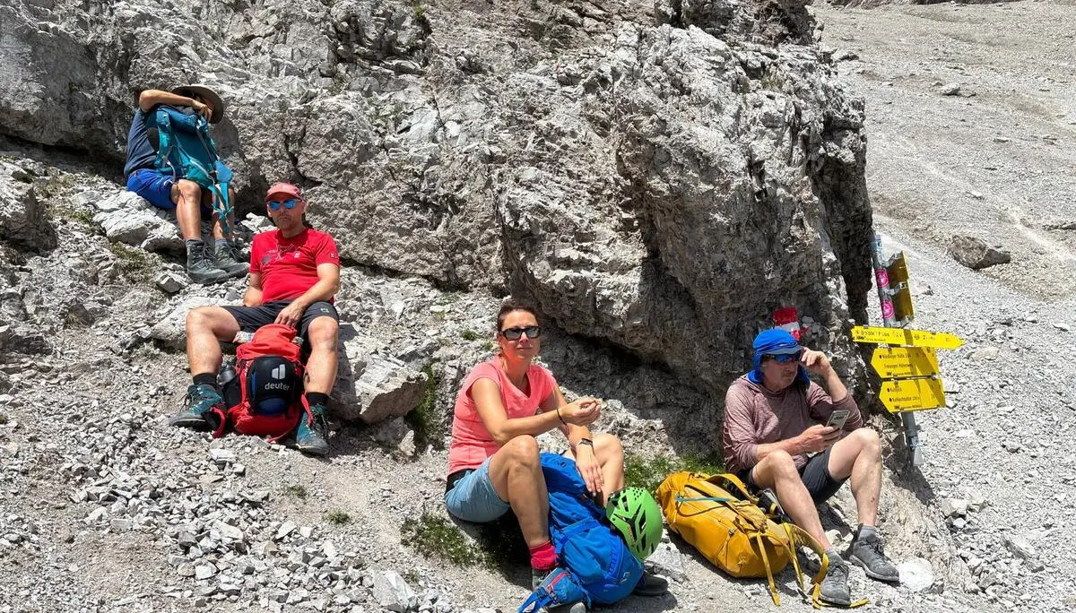 KS Karwendel | © DAV Gangkofen/Jürgen Fedl_KS Karwendel_2.Tag_Freiung Höhenweg_Abzweig zur Eppzirler Scharte_Pause