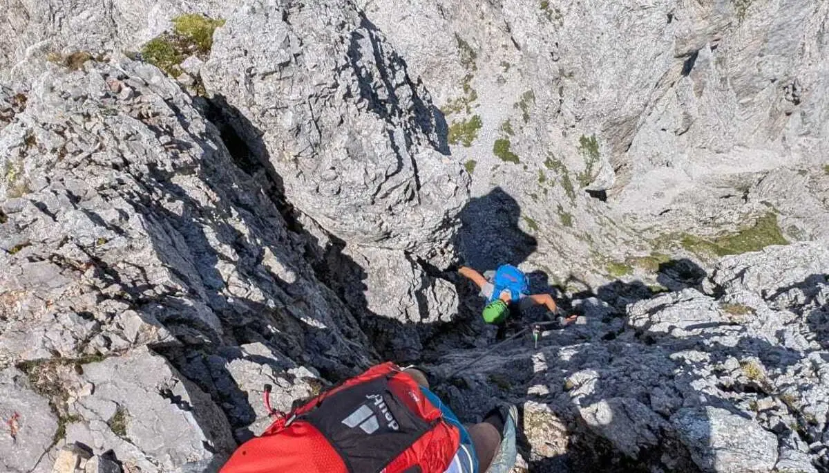 KS Karwendel | © DAV Gangkofen/Martin Schmidt_KS Karwendel_3.Tag_KS Nordkette 2. Teil_Stelle zum Abklettern