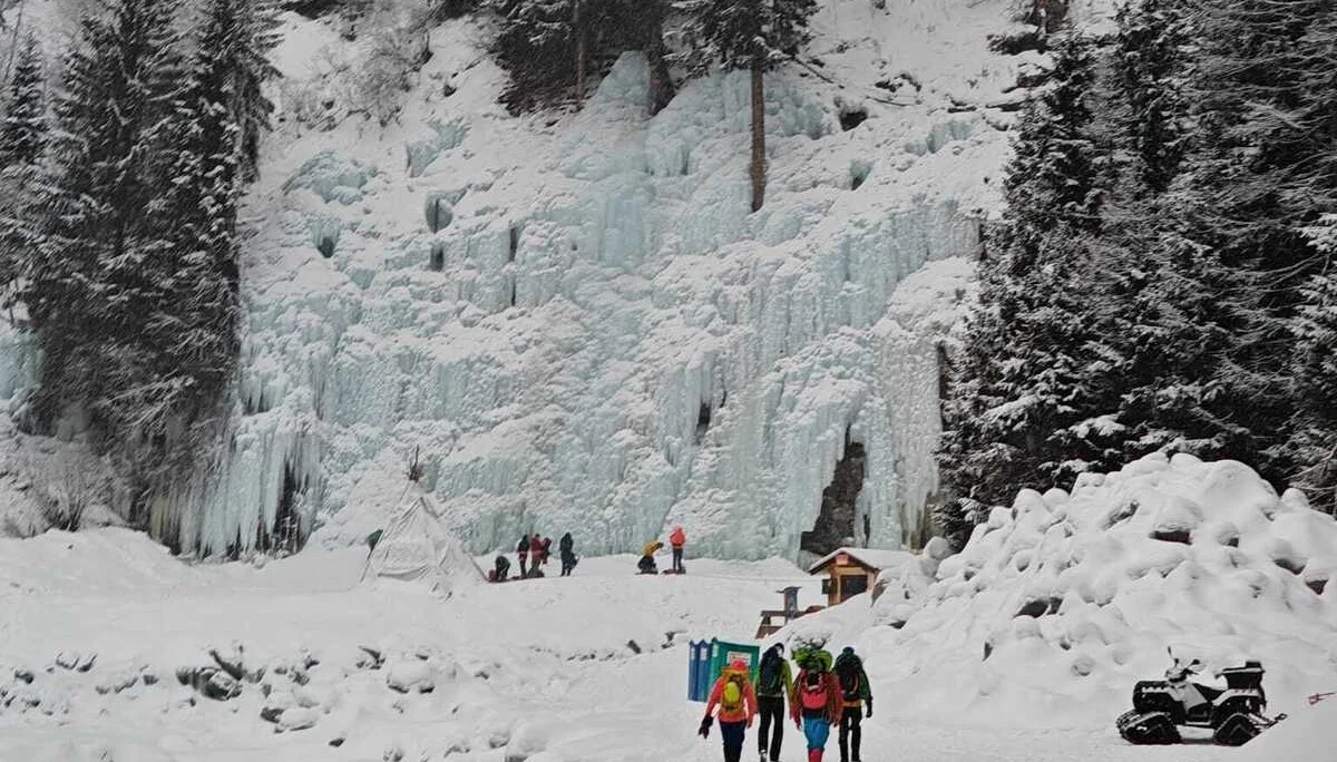 EK Eiskletterkurs Eispark Osttirol | © DAV Gangkofen/Leon Sendlinger - Eiskletterkurs - Eispark Osttirol