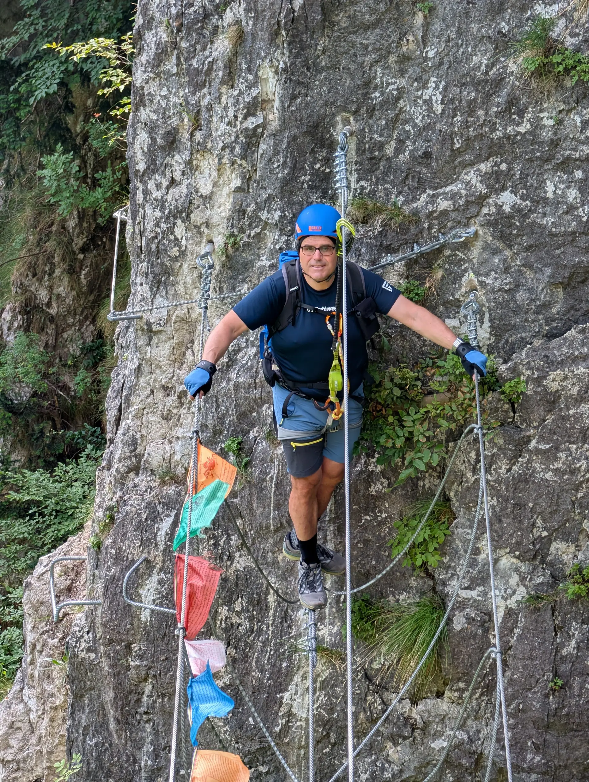 KS Einführungskurs I | © DAV Gangkofen/Martin Götz_KS Einführungskurs I_3.Tag_KS Val del Ri_Auf der ersten Seilbrücke