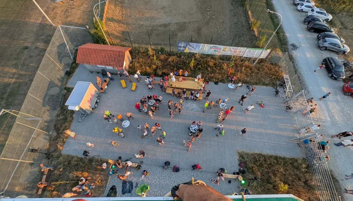 © DAV Gangkofen Sonnenfinsternis am Kletterturm