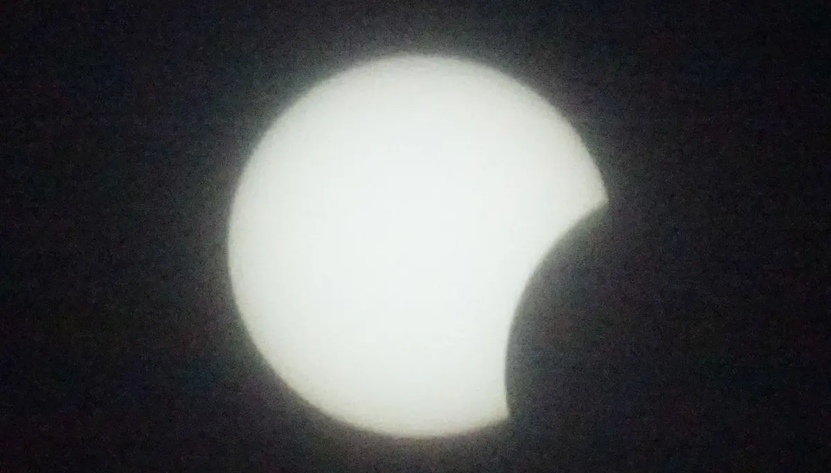 © DAV Gangkofen Sonnenfinsternis am Kletterturm