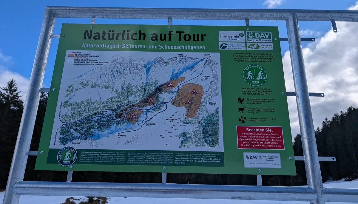 SSW Kühkranz | © DAV Gangkofen/Martin Götz - Hinweisschild "Natürlich auf Tour"