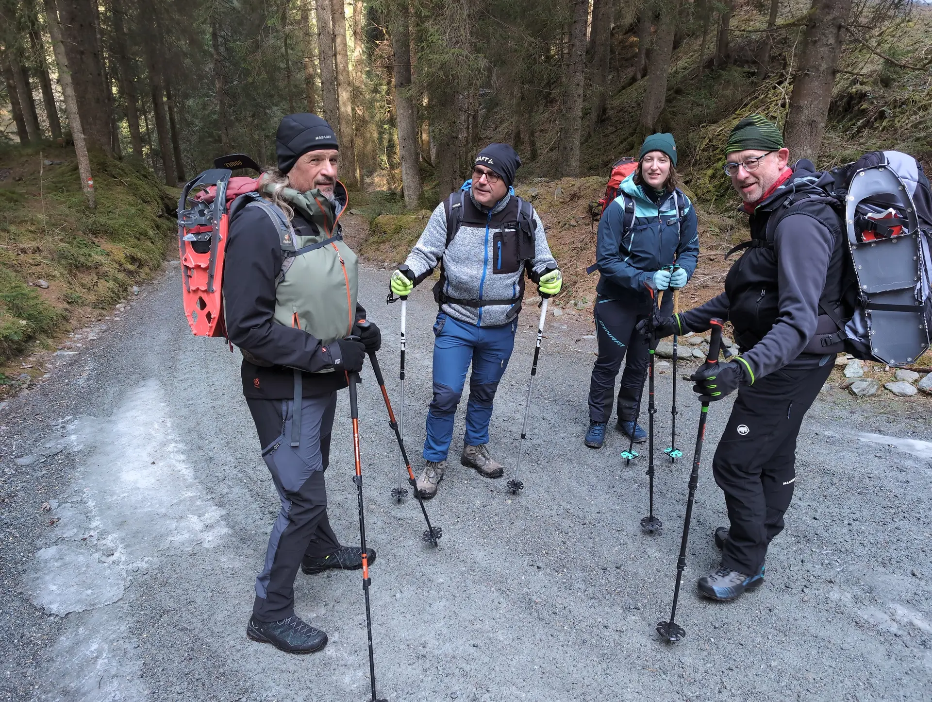 SSW-WoE Bochumer Hütte_1. Tag | © DAV Gangkofen/Martin Götz_SSW-WoE Bochumer Hütte_1. Tag_Start am Parkplatz Grüntal