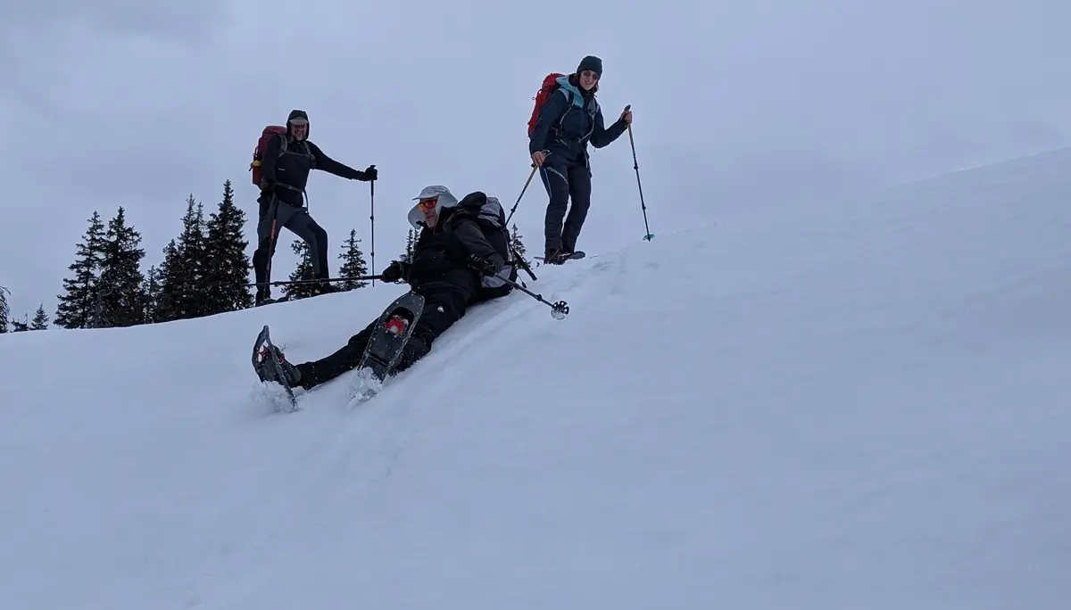 SSW-WoE Bochumer Hütte_1. Tag | © DAV Gangkofen/Martin Götz_SSW-WoE Bochumer Hütte_1. Tag_Abstieg_Rutschpartie
