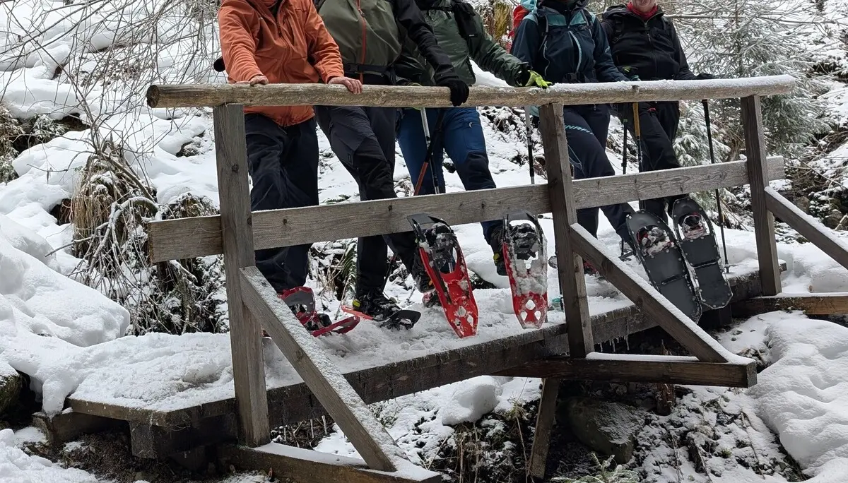 SSW-WoE Bochumer Hütte_2. Tag | © SSW-WoE Bochumer Hütte_2. Tag_Abstieg_Auf der Brücke