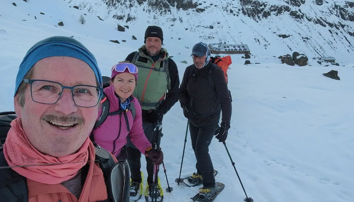 2. Tag_Start_Gruppenfoto | © DAV Gangkofen/Martin Götz_SSW Jamtalhütte_2. Tag_Start_Gruppenfoto