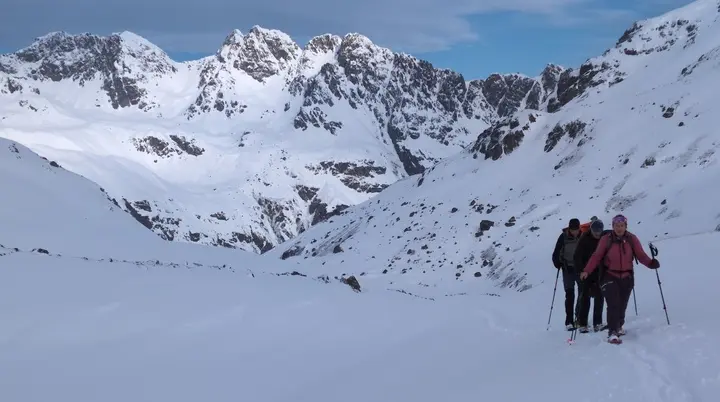 2. Tag_Im Aufstieg | © DAV Gangkofen/Martin Götz_SSW Jamtalhütte_2. Tag_Im Aufstieg