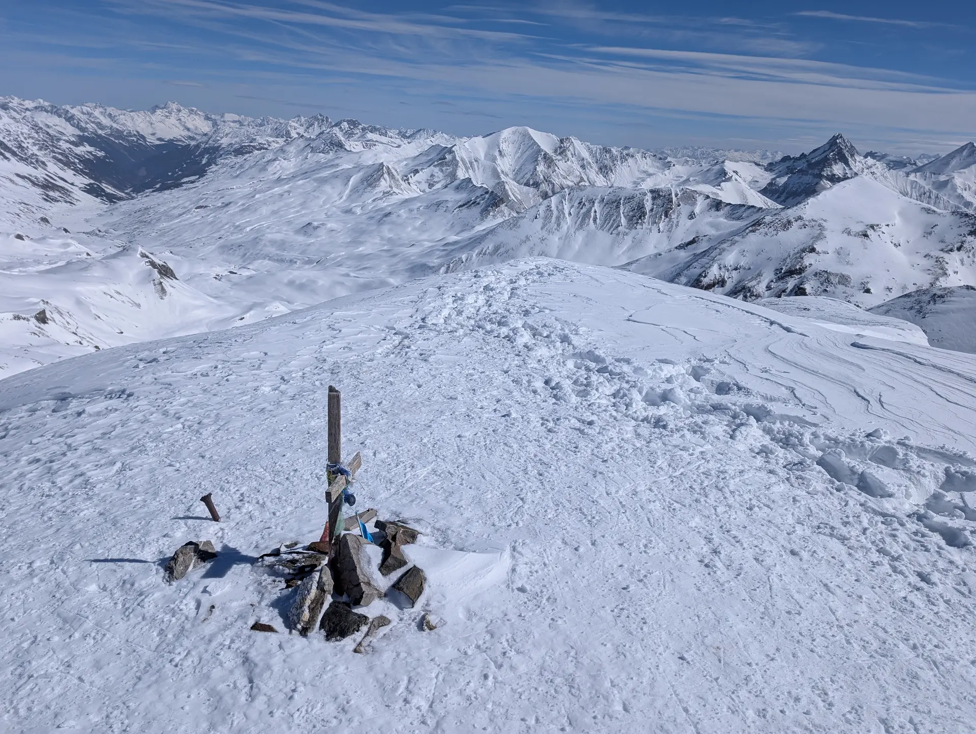 2.Tag_Gipfel der Breiten Krone | © DAV Gangkofen/Martin Götz_SSW Jamtalhütte_2.Tag_Gipfel der Breiten Krone