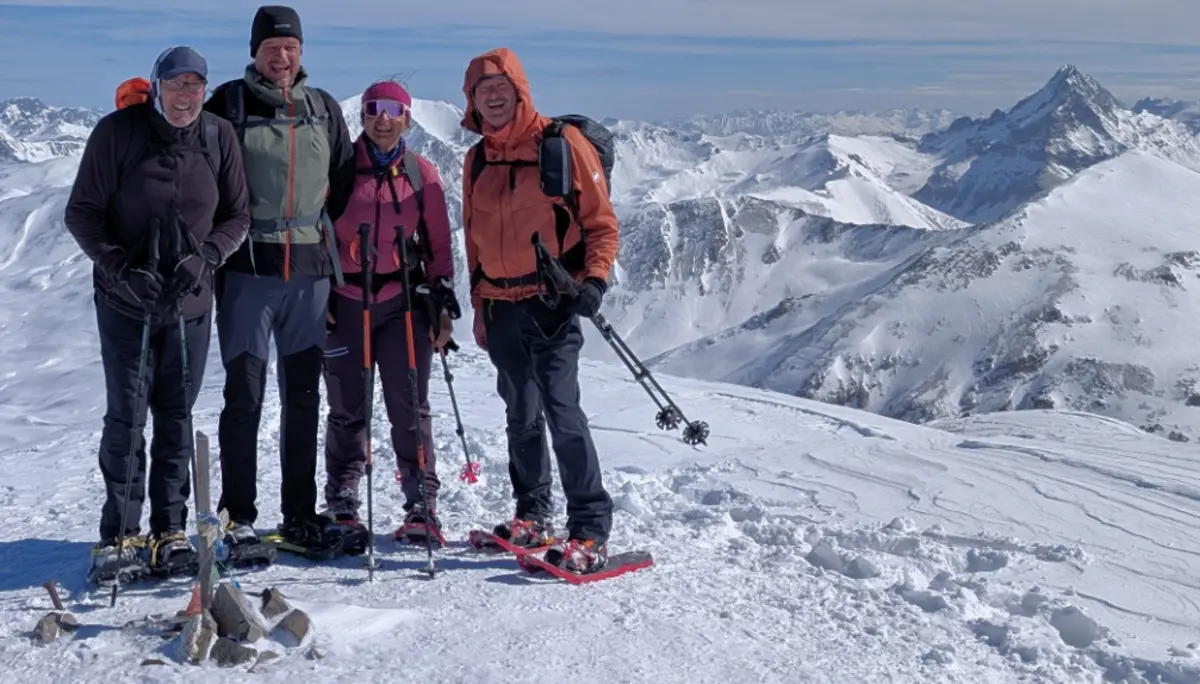 2. Tag_Breite Krone_Gipfelfoto | © DAV Gangkofen/Martin Götz_SSW Jamtalhütte_2. Tag_Breite Krone_Gipfelfoto