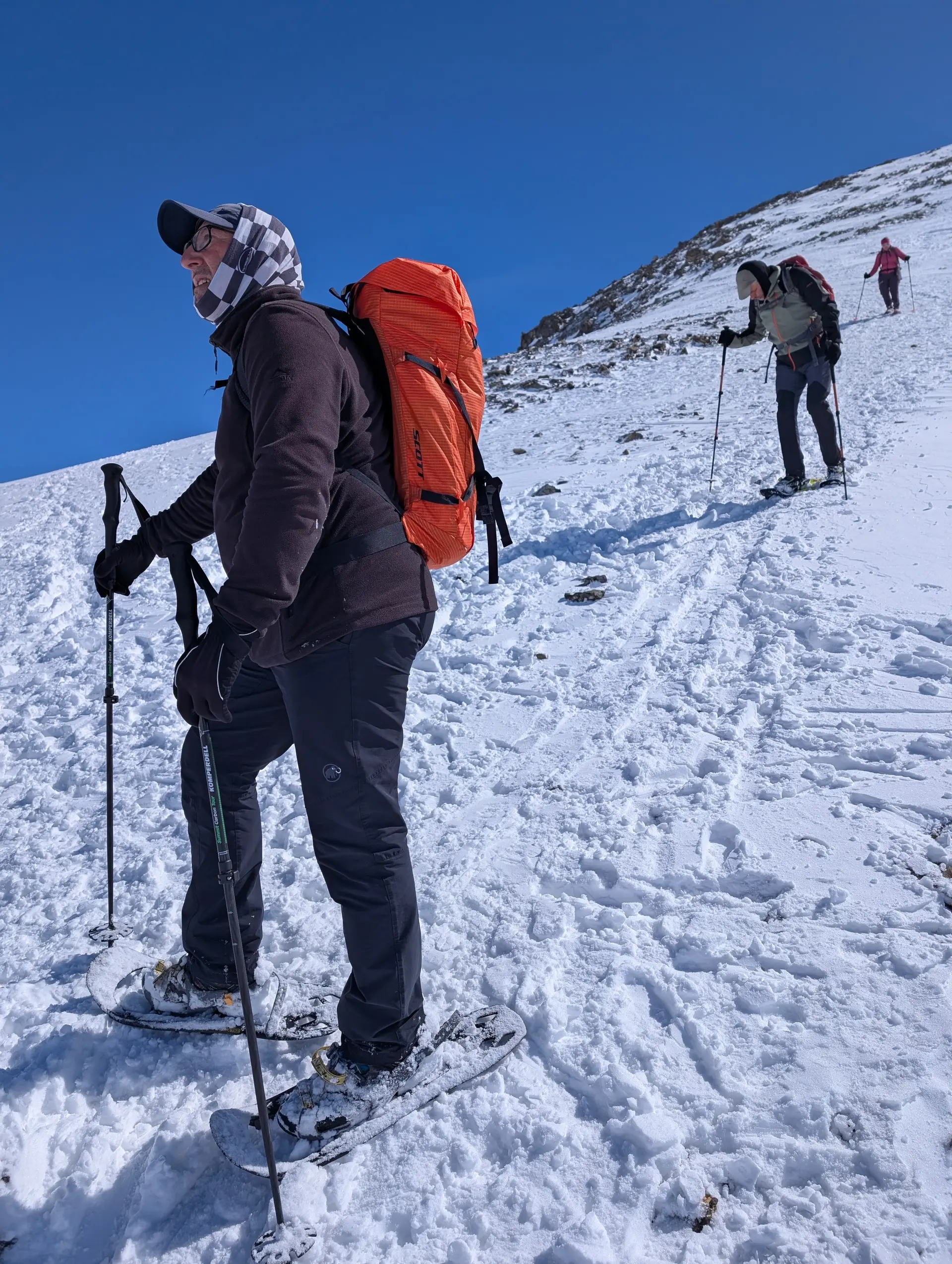 2. Tag_Abstieg von der Breiten Krone | © DAV Gangkofen/Martin Götz_SSW Jamtalhütte_2. Tag_Abstieg von der Breiten Krone