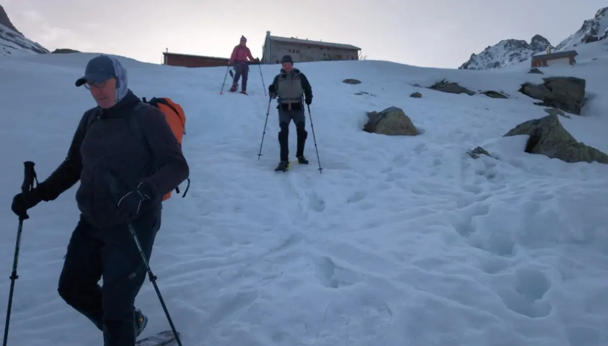 3. Tag_Abstieg_Direkt unter der Hütte | © DAV Gangkofen/Martin Götz_SSW Jamtalhütte_3. Tag_Abstieg_Direkt unter der Hütte