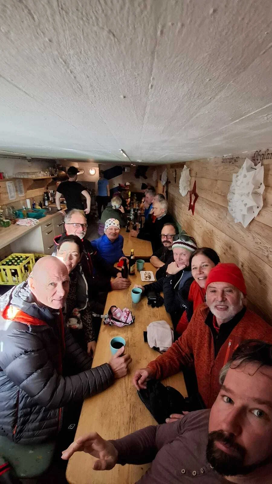 © (DAV-Gangkofen) Keller-Bewirtung auf der Stoißer Alm