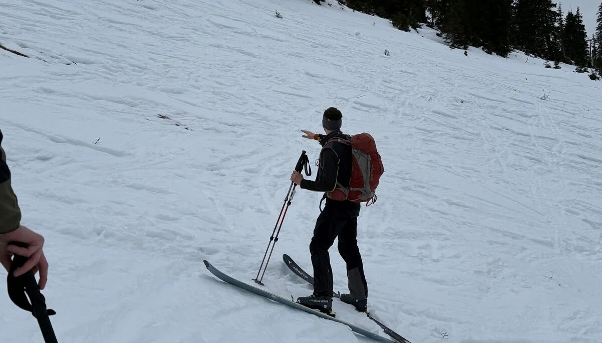 © (DAV Gangkofen) im Aufstieg kurz nach der Finsterbachalm