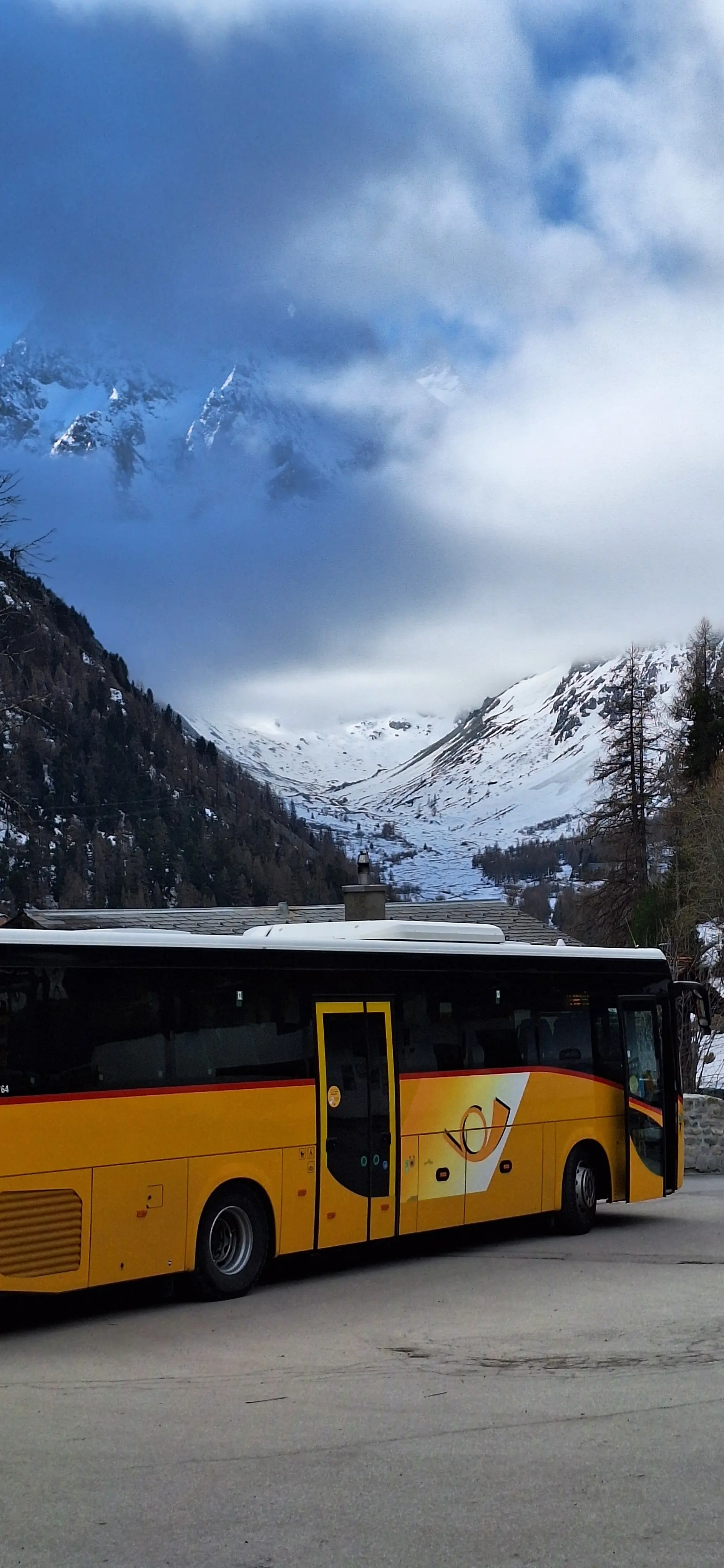 © (DAV-Gangkofen) - mit dem Bus nach Arolla