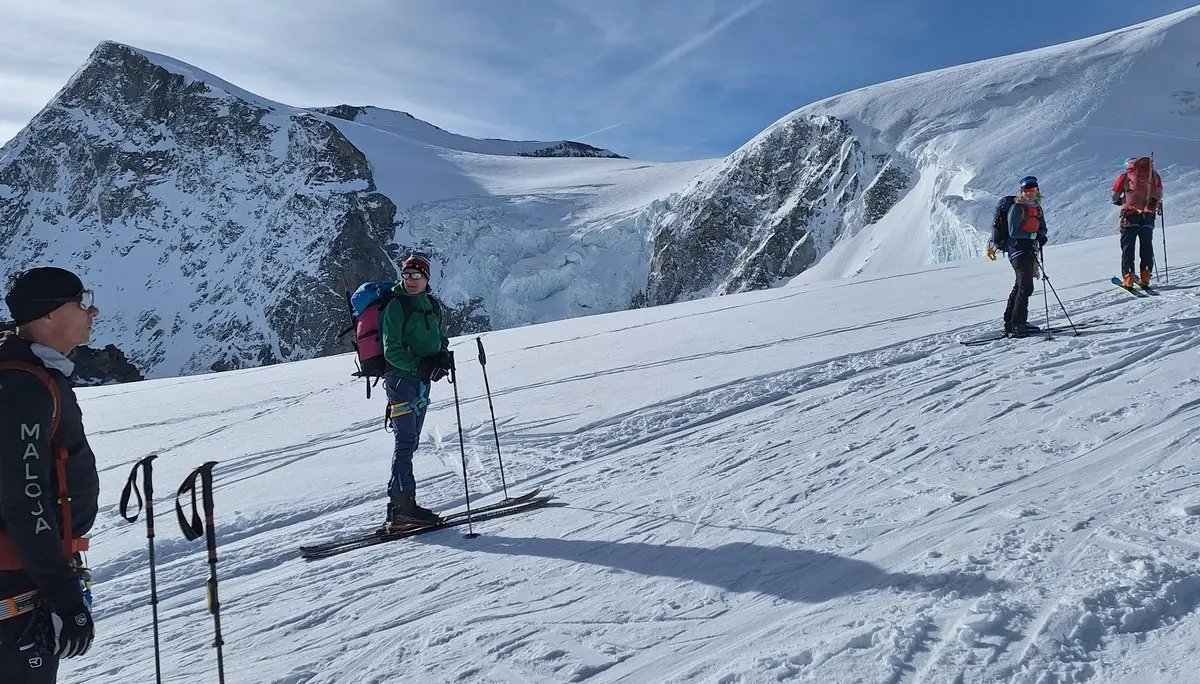© (DAV-Gangkofen) - links unser Gipfel