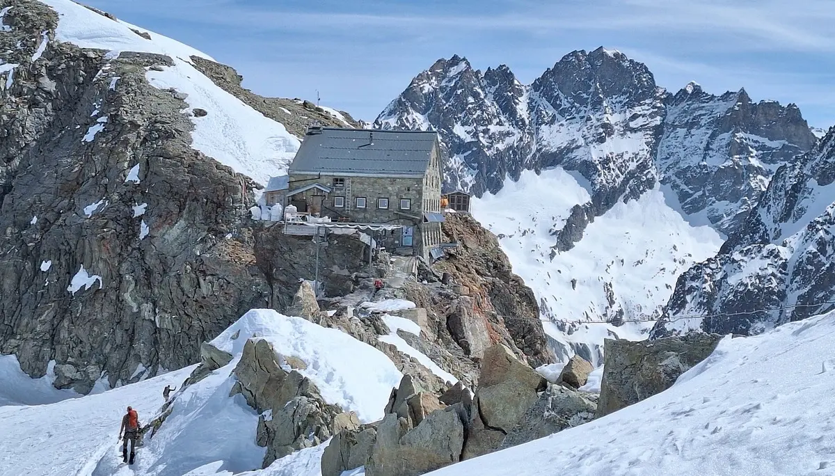 © (DAV-Gangkofen) - Cabane des Vignettes (3160m) 