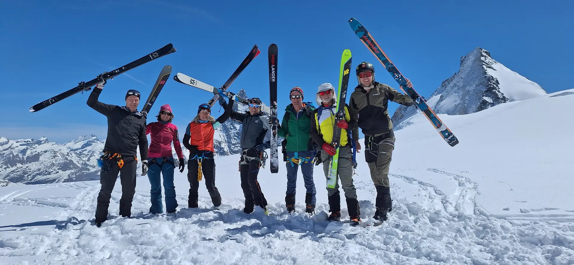 © (DAV-Gangkofen) - Col de Valpelline (3557m). 
