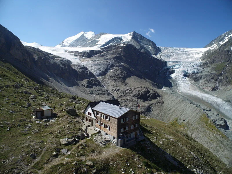 KS | © https://www.cas-prevotoise.ch/cabanes/turtmannhtte.php