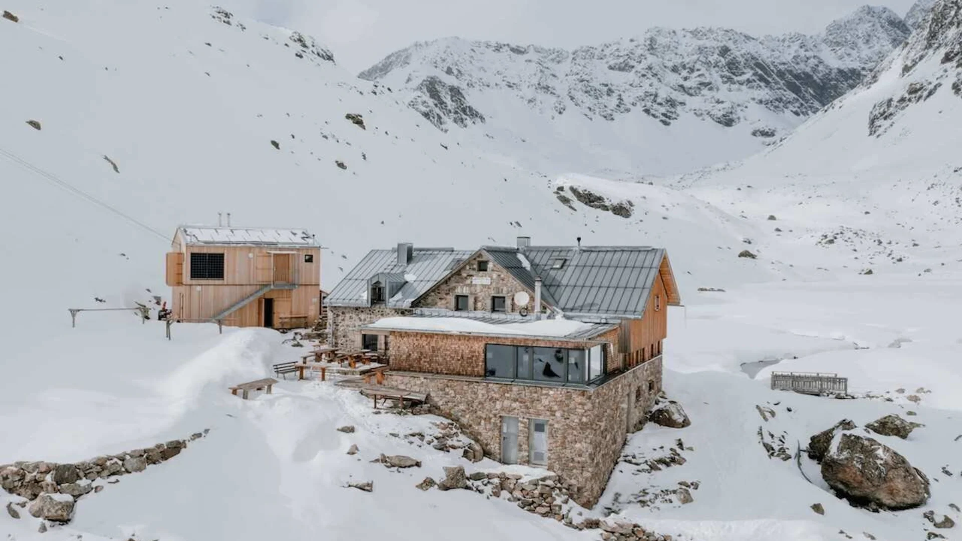 SSW | © www.winnebachseehuete.com\galerie\Winter_Tag_Aussen01 (Winnebachseehütte)